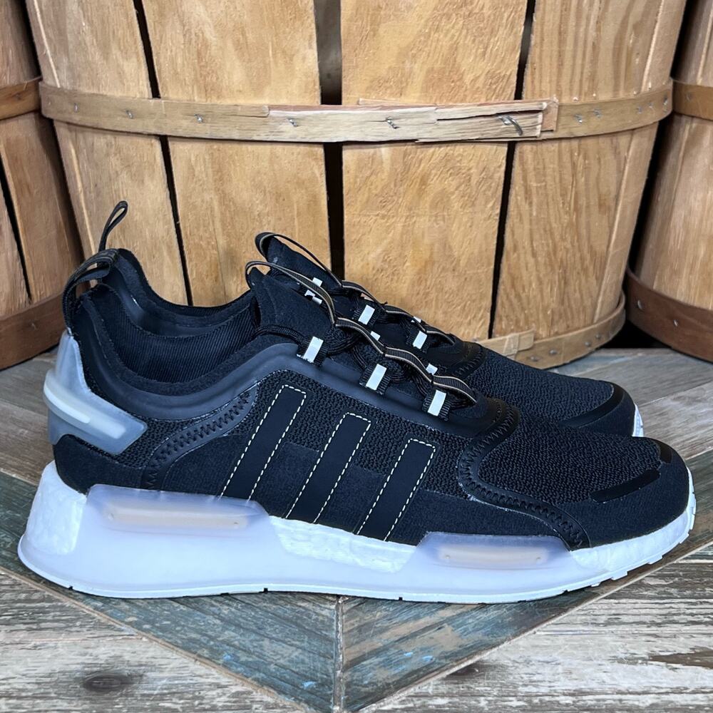 Adidas NMD R1 V3 Black Aluminum Purple GY4189 Parley Sneakers Womens Size 7